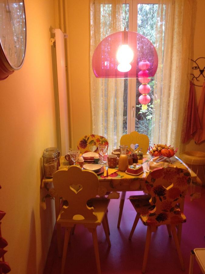 B&B La Vie En Rose Basilea Esterno foto